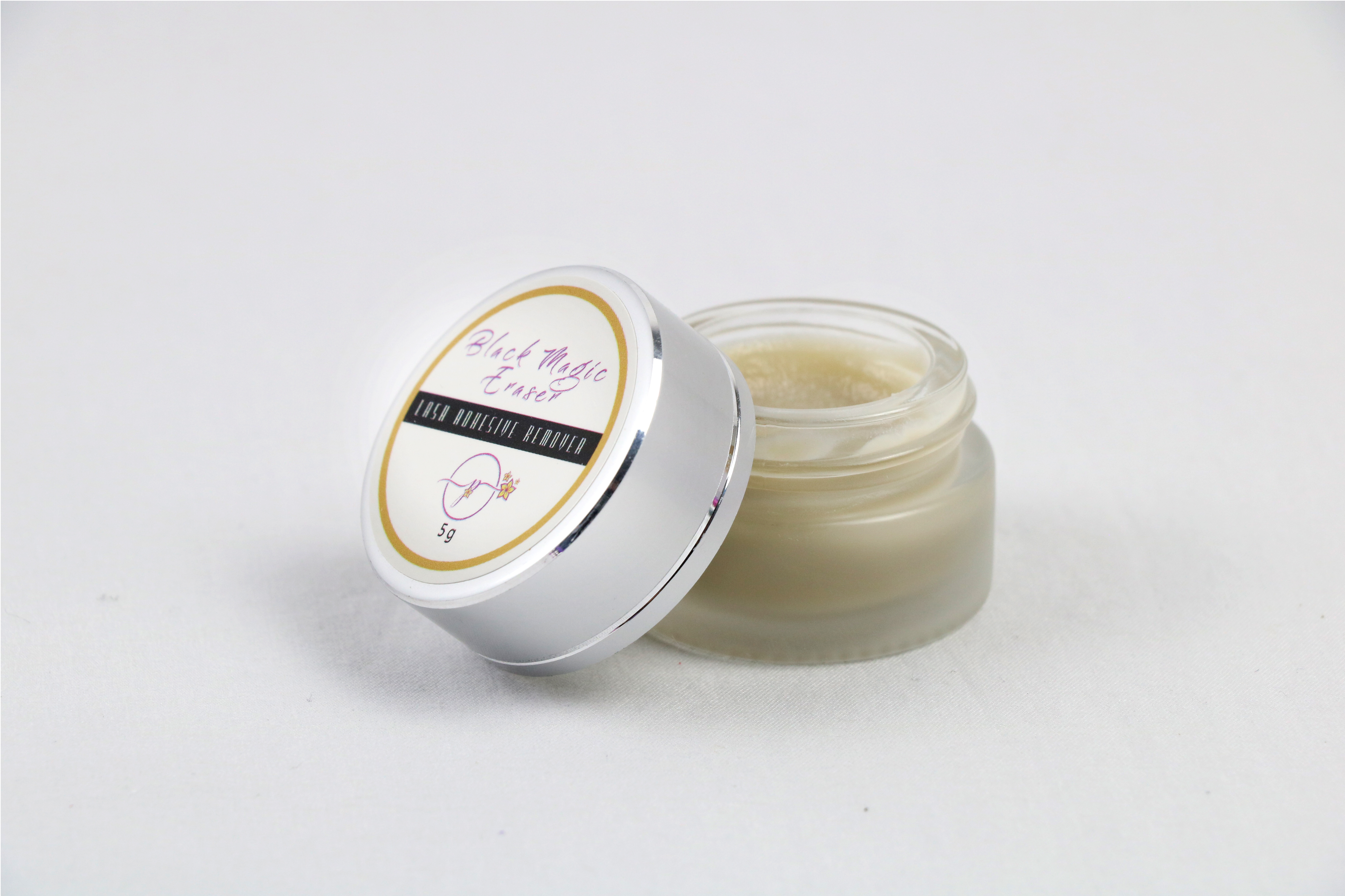 BLACK MAGIC ERASER ~ Lash Adhesive Remover – Plumerian